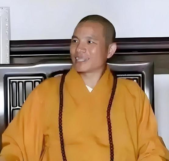 大意了！
释印乐也不是省油的灯！


印乐法师上任少林方丈一个月，
掀起了很大的
