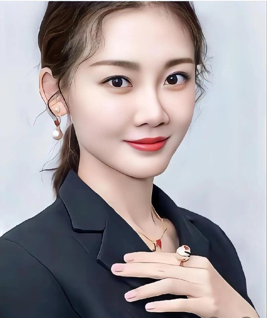 苗苗最近聊起自己的经历，掏心窝子说：生娃真得趁年轻！她结婚后32岁就赶紧做计划，