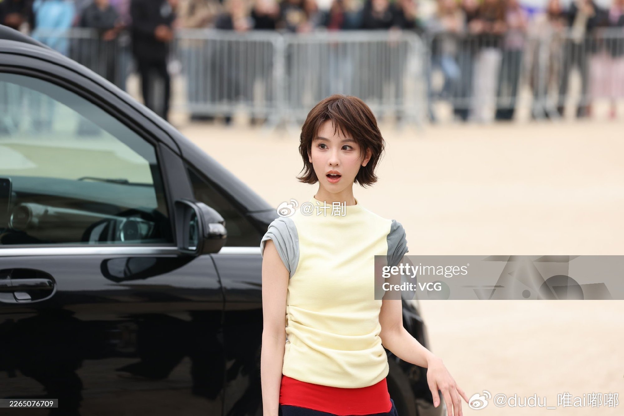 陈都灵看小水的眼神 陈都灵这一眼太有味道了，眼神里藏着欣赏和温柔，美女同框就是好