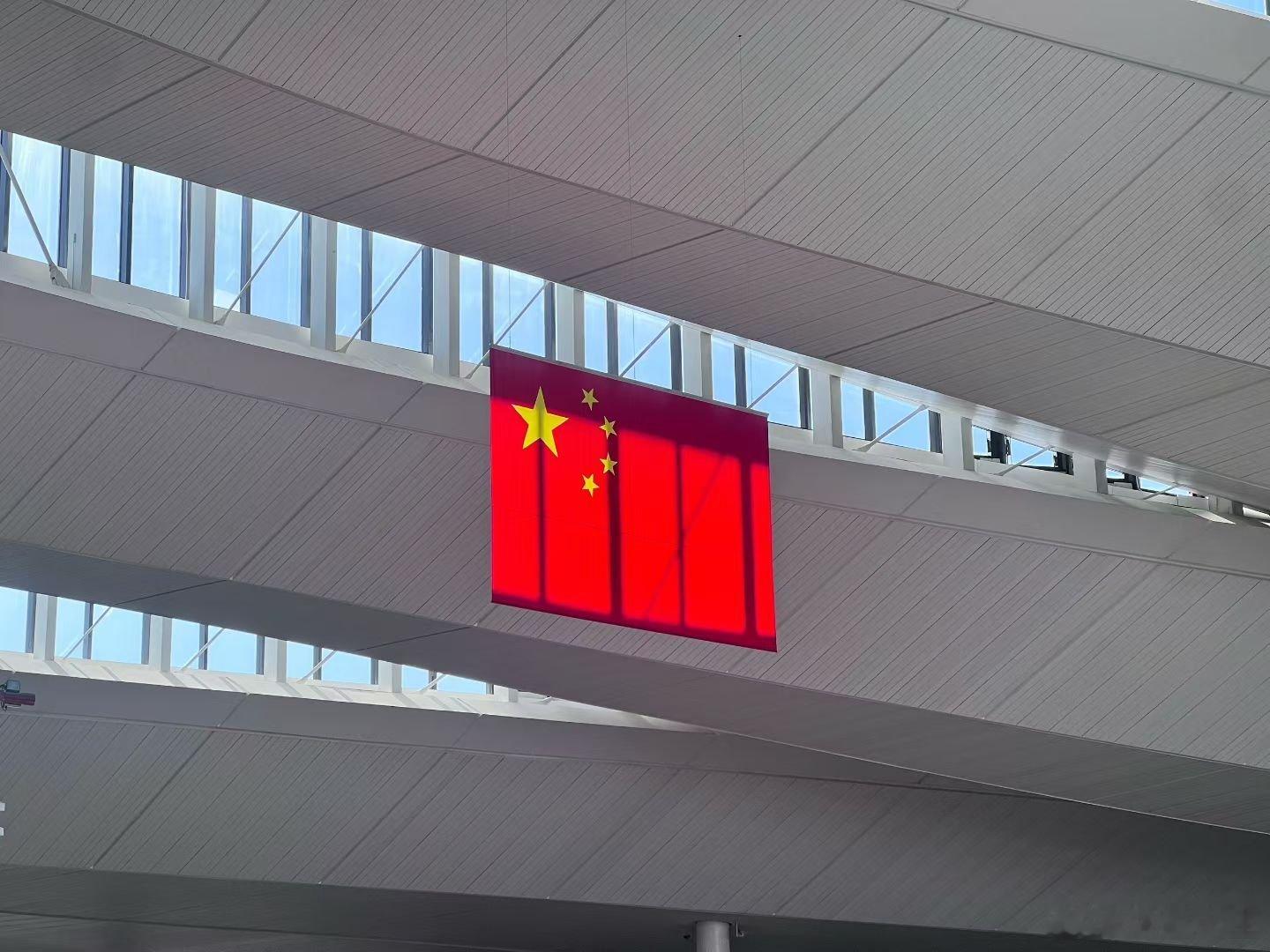 愿祖国母亲：🇨🇳繁荣昌盛，岁月峥嵘；丰衣足食，物阜民丰；国泰民安，山河无恙。