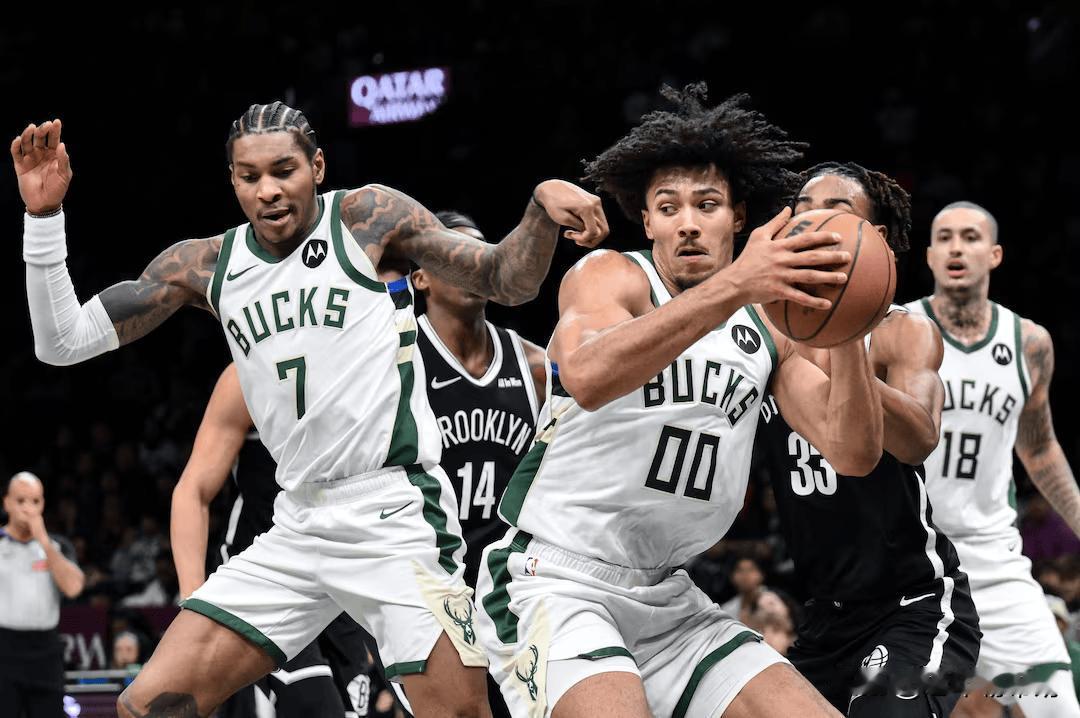 雄鹿上一场终结绿军的五连胜，本场45分惨败东部第13的篮网

12月15日消息，