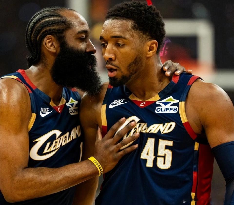 猛龙队105-115骑士队，哈登爆砍28分+5篮板+4助攻+5抢断+1盖帽在猛龙