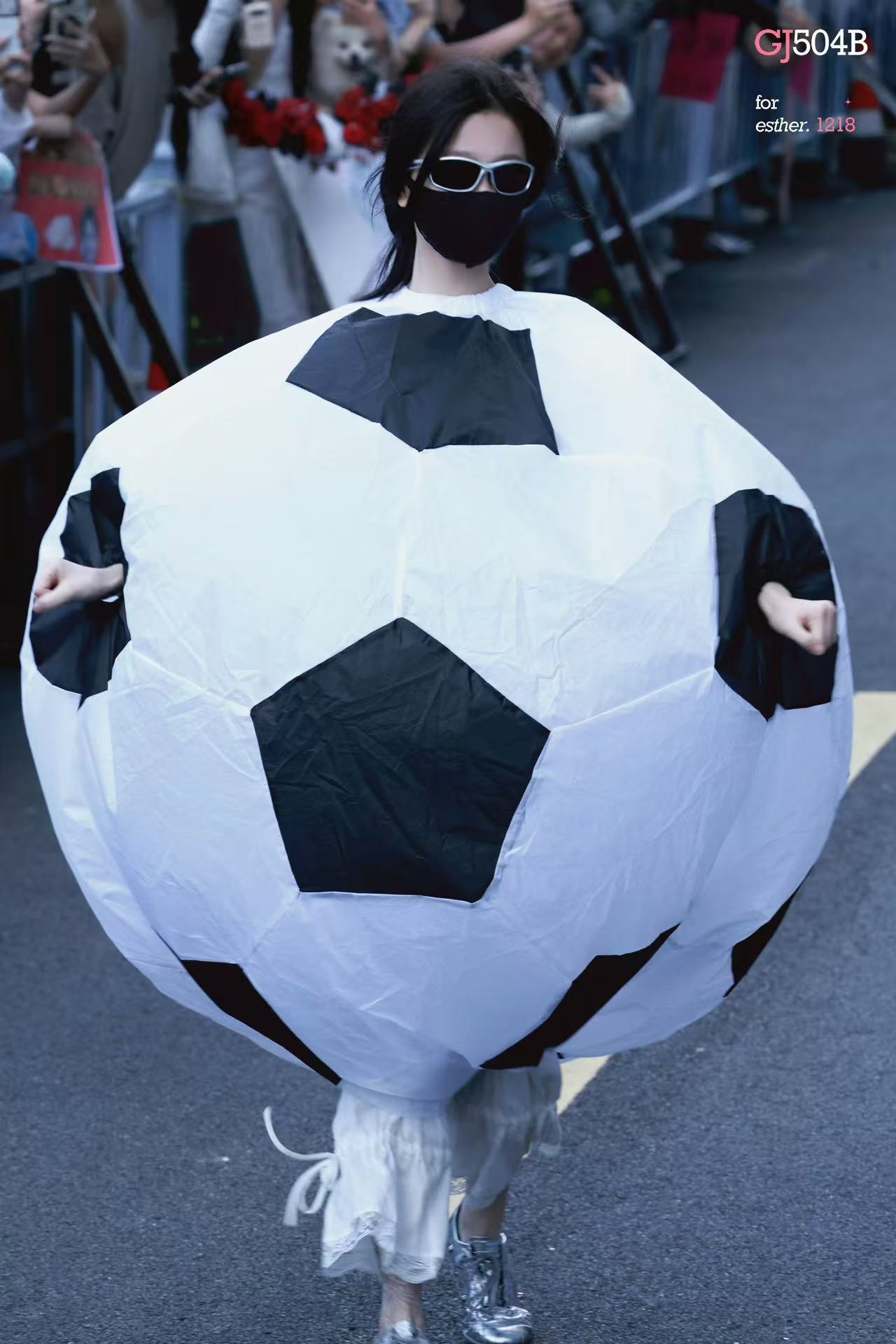虞书欣 EstherStyle私服穿搭来自星星的穿搭 ⚽️足球玩偶风穿搭2607