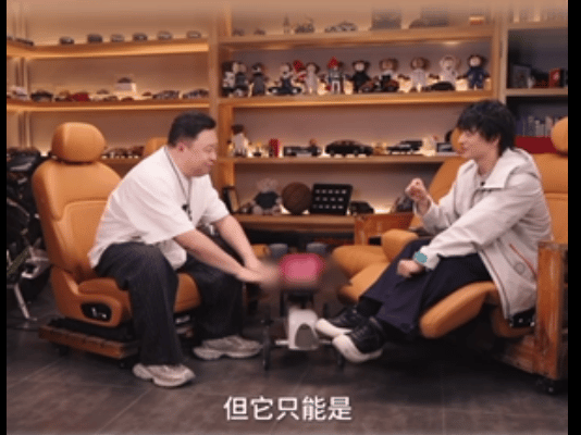 阎鹤祥憎恨国内脱口秀比赛赛制阎鹤祥说脱口秀赛制是资本逻辑 并不是所有的“不合群”