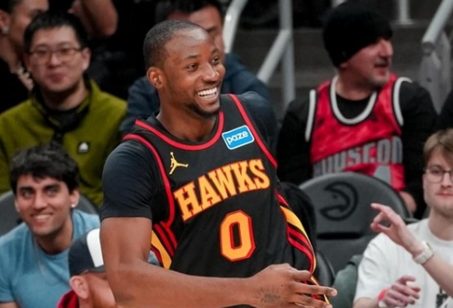 首秀27分破老鹰队史记录，库明加这次要让勇迷失望了。本以为去了老鹰库明加依旧是扶