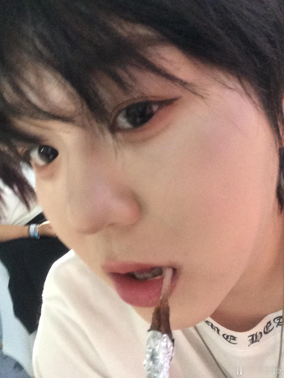 哦莫 