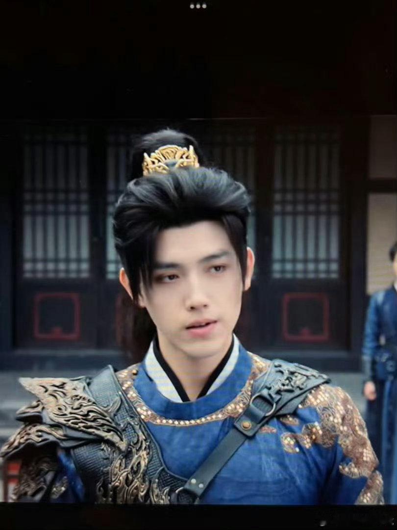 陈飞宇生日直播肉眼可见疲惫陈飞宇生日直播好累 生日直播本来是开心的事，结果陈飞宇