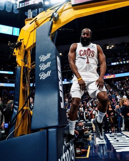 哈登16年前发过这条推文。人生真是奇妙。哈登米切尔连进关键球哈登关键绝平三分