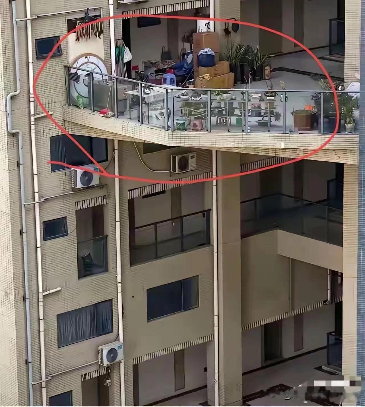 这样的阳台要是出多10万元划算吗？ 