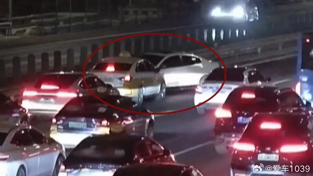 【爱车安全贴士 深夜北京街头接连发生三起事故！现场都出现了一辆白色汽车，司机却声