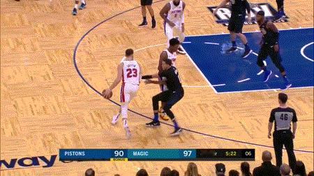 格里芬这个脚步，已经过去7年了。脚踝终结者训练营