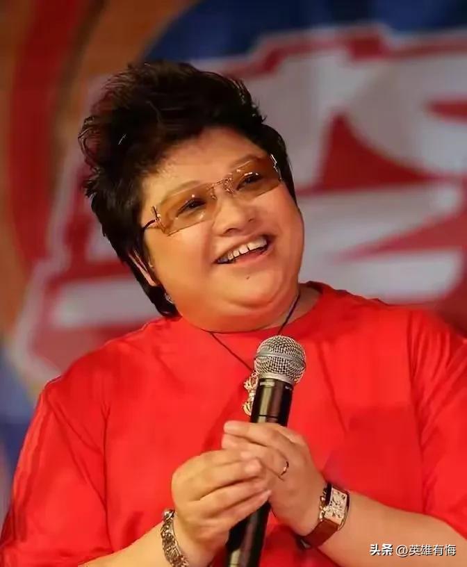 接上，
眼镜加一，是第十五款。
手串饰加一，第三个。
手表加一，第六款。
项链加