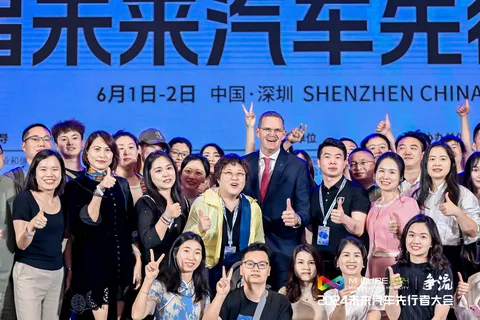 #余承东称鸿蒙智行中国市场新势力销量第一# 2024未来汽车先行者大会论坛，#余