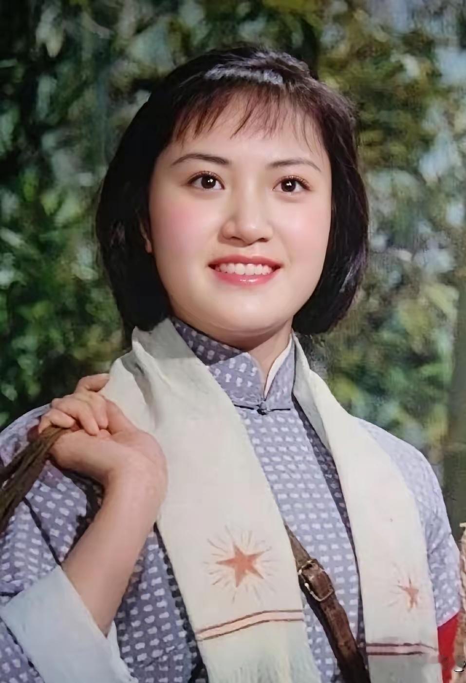 电视戏曲频道播出了杨春霞主演的《杜鹃山》，真叫人看得酣畅淋漓！她饰演的党代表柯湘