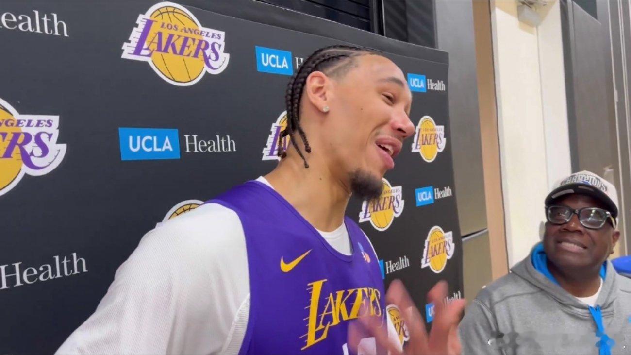 直白的回答！海斯被问到杯赛获胜的意义“这都是白送的钱(Free Money）。只