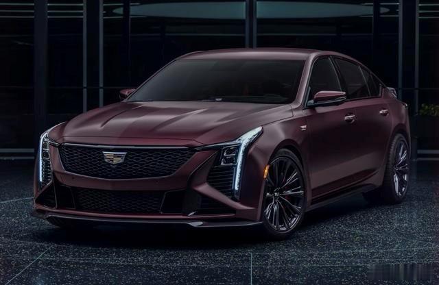 2026款CT5-V Blackwing搭载6.2L V8机械增压发动机，最大功
