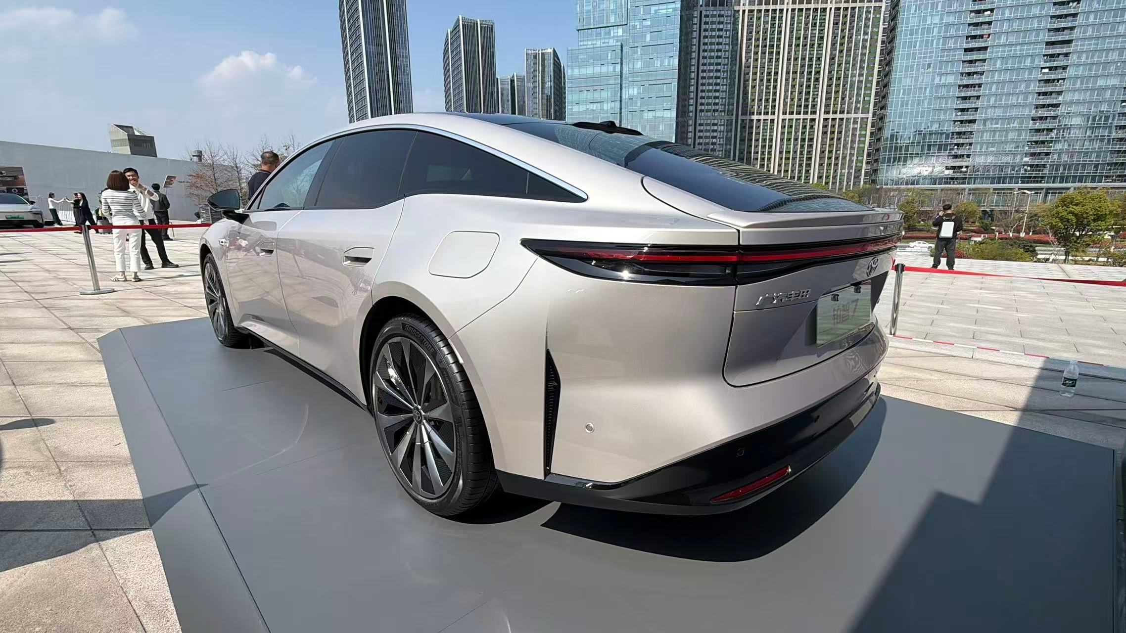 新车划重点 广汽丰田铂智7终于上市了，限时补贴权益价为14.78-19.98万元