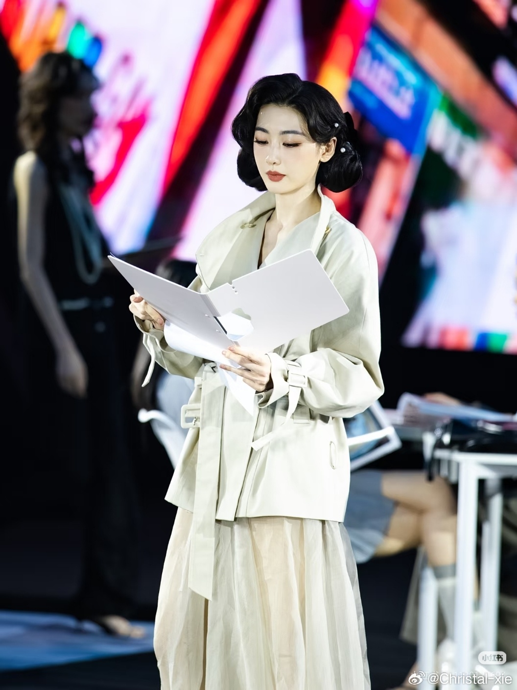 毓言cp各自忙碌的小情侣事业蒸蒸日上 