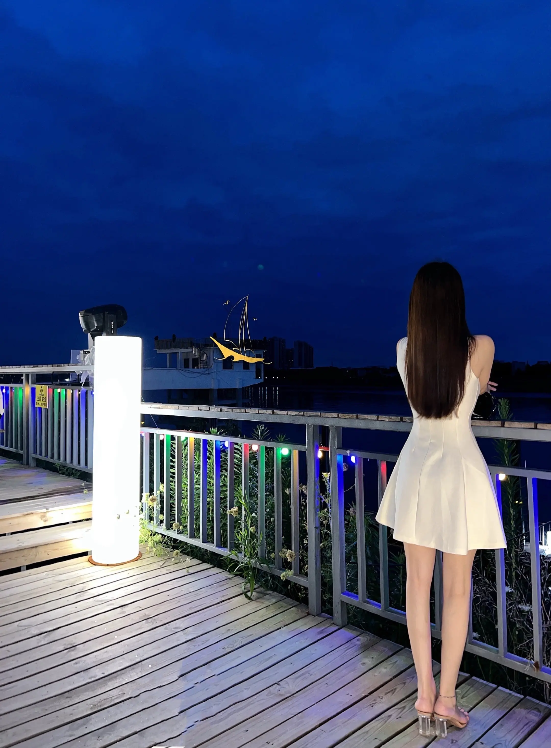 始终想不明白 没有结局的人 为什么要相遇