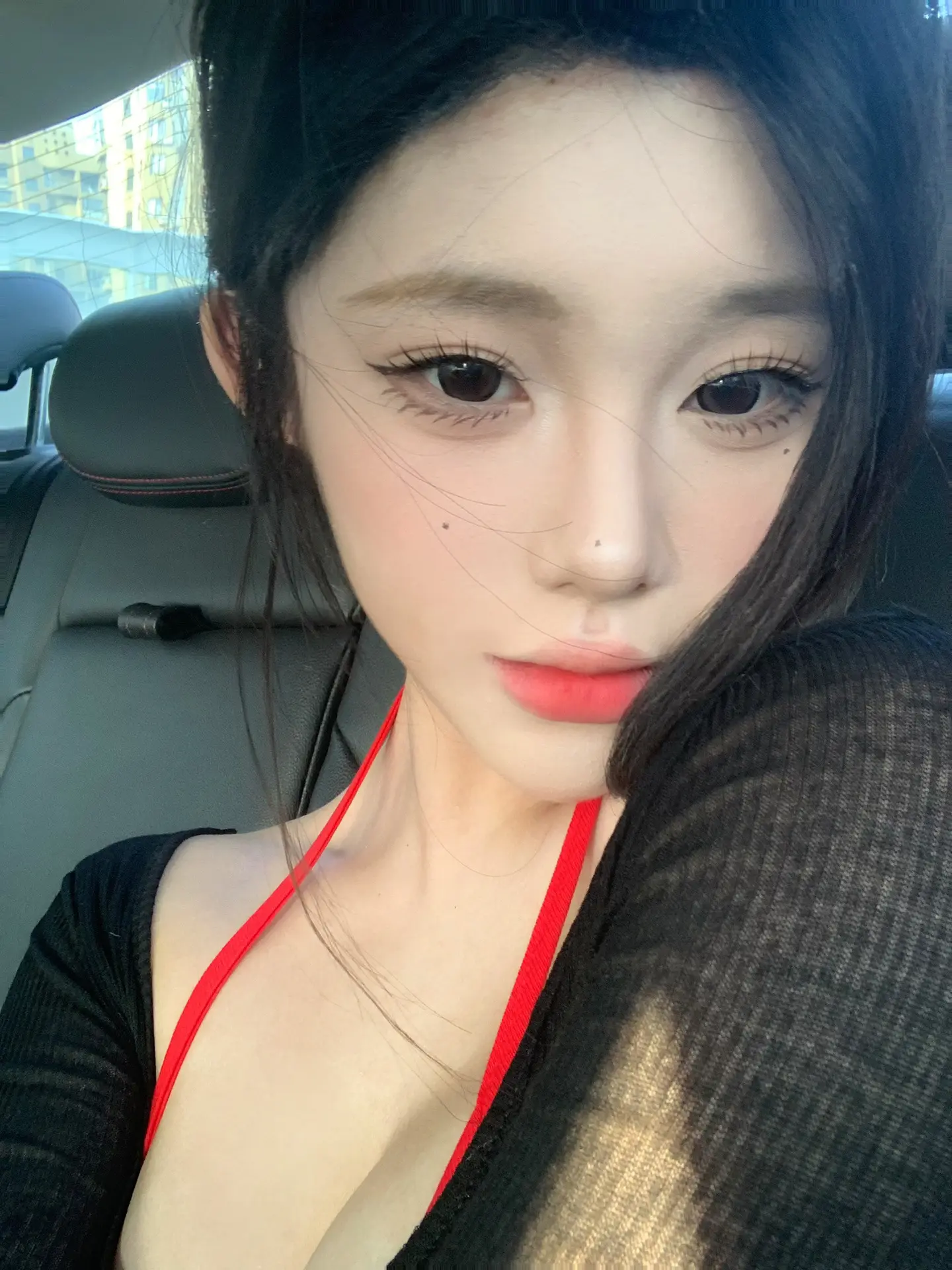 我没有惊艳绝伦的脸 就请你记住我看向你的眼