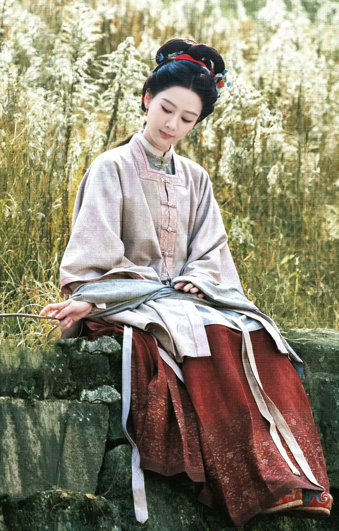 杨紫 风骨藏于徽墨，温柔归于杨紫，李祯的传奇，终会惊艳四季人间。杨紫李祯【杨紫李
