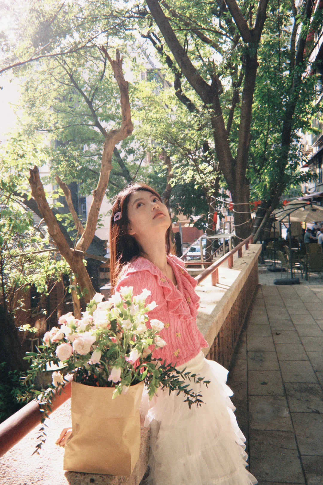 “想见你……在这个温柔浪漫的秋日☀️”