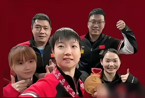 开花要开幸福花🌺
乒乓花开孙颖莎
种树要种幸福树
莎莎领衔赢一路～！