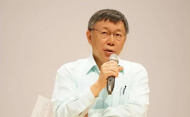 柯文哲再次提出通过民调推出最强参选人，并表示输的一方可以推荐副手人选。
综合台湾