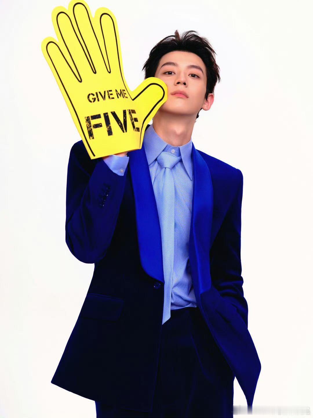 VOGUE明星出图各种风格不同巧思VOGUE这次明星出图好有创意VOGUE明星出