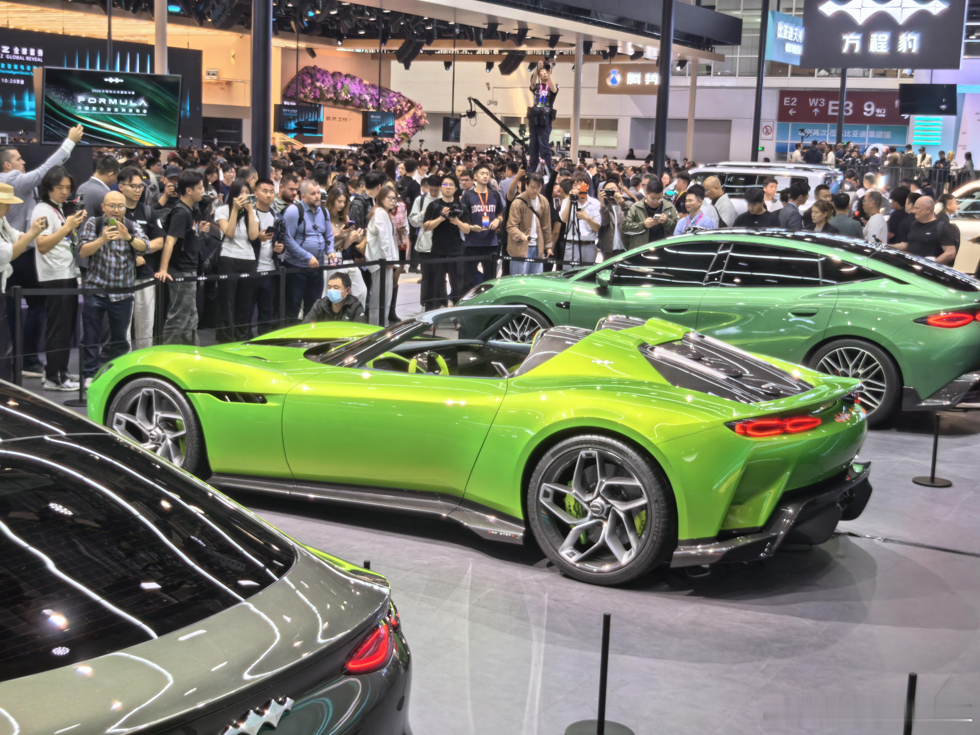 方程豹Formula X，帅的不行预计明年量产，还原度据说有80%这车帅的简直不