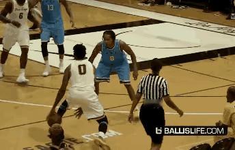咱们的CBA联赛都训练不出来！

或许你可以说，NBA里面的球员，每个人的身体天