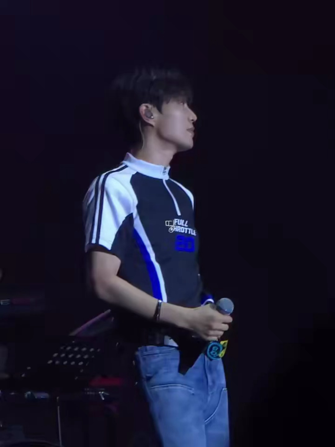 我真不行了 尹斗俊干嘛帅成这样 ​​​