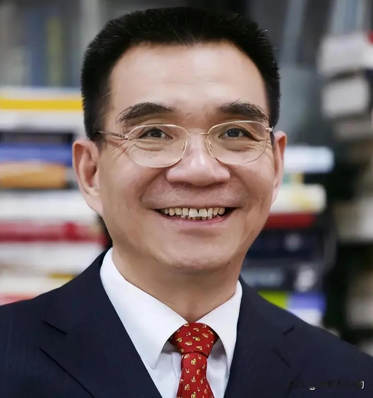 1979年，金门某驻防连长突然失踪，轰动整个台湾。面对官方审问，他的妻子一脸茫然