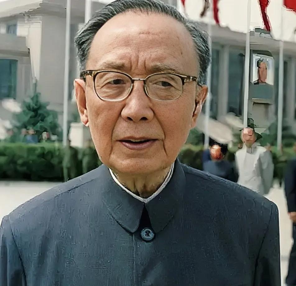 南博这张1951年的入库单，
直接打了键盘侠的脸！泛黄纸页上郭沫若的签名，藏着远