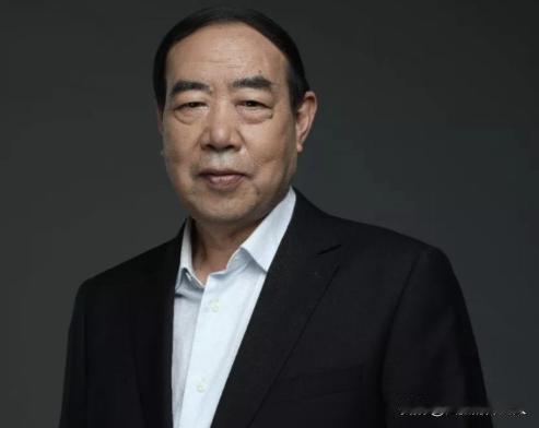 当年，贾平凹得了乙肝，他逢人就说自己得了肝病，朋友纷纷远离，妻子大怒:“你到处宣