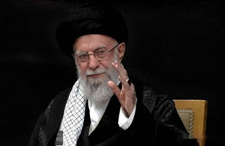 [太阳]2名高层阵亡，伊朗彻底掀桌！转身盯上18家美企，宁可同归于尽

当地时间