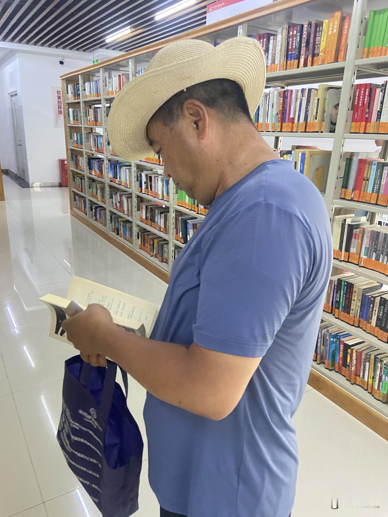 还有人愿意抽出时间来看书，愿意安安静静地坐下来，认认真真的读一本书吗？
今天我家