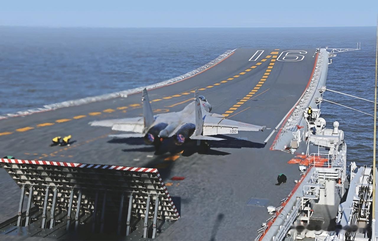 “辽宁”号航母舰机融合训练直击
2015年底“辽宁”号号航母编队开赴某海域，展开