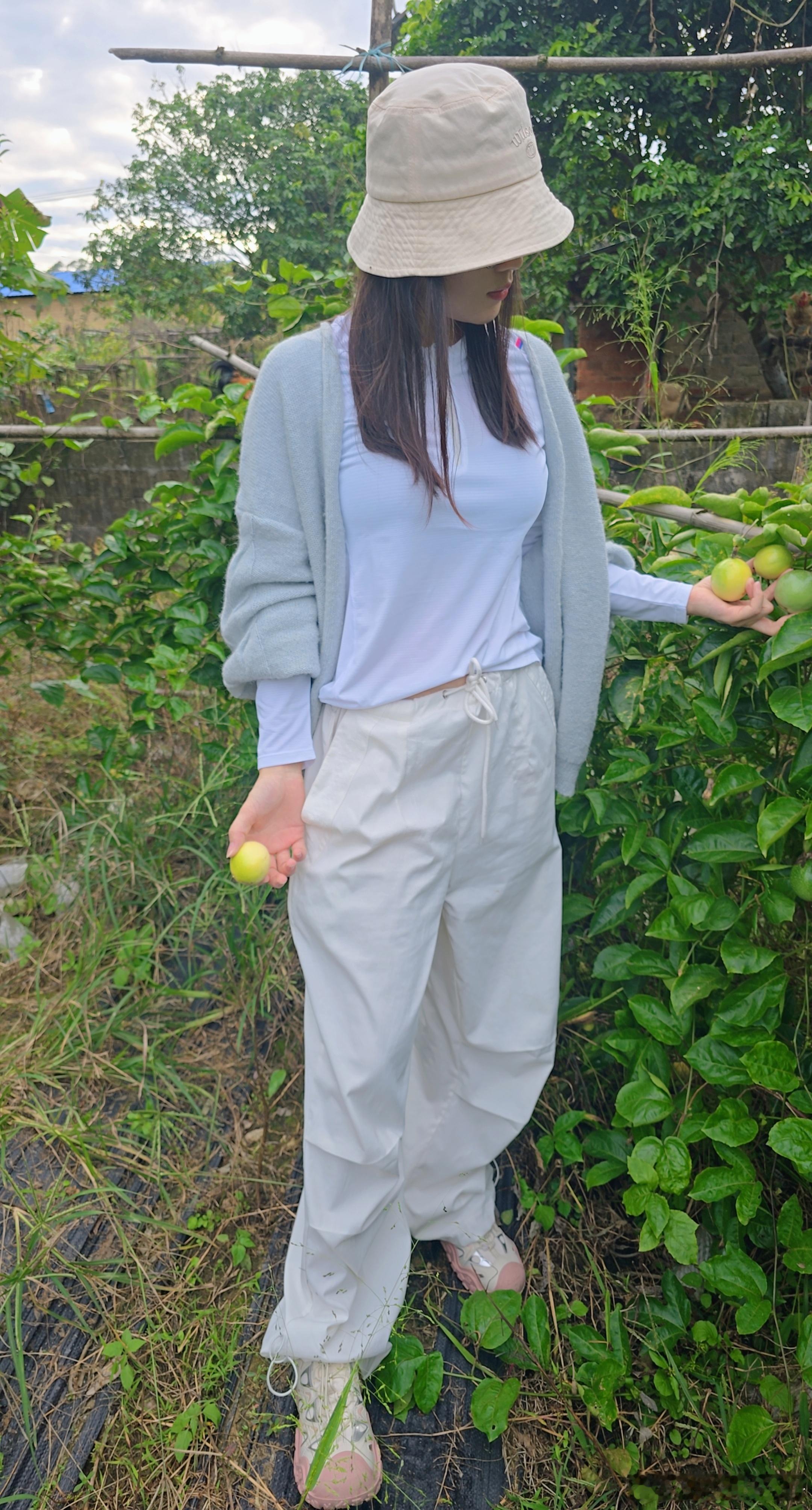 贾国龙罗永浩微博被禁言真的！如果考虑我们这种厌恶被动看扯皮吵架的人，禁言得好～以