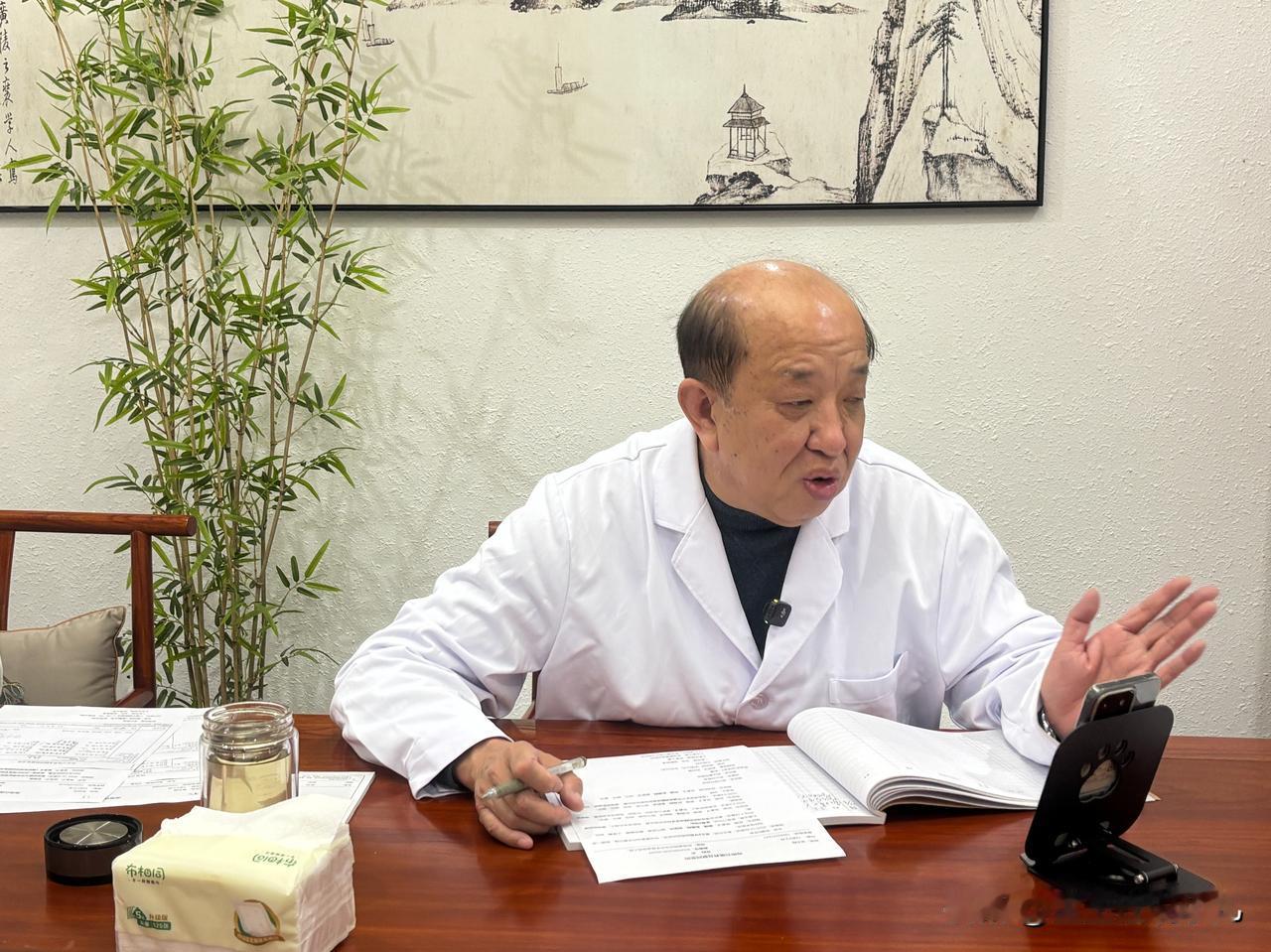 10岁孩子怎么学都学不会？注意力差别乱补！中医核心就2个字：清、补
坐儿科中医多