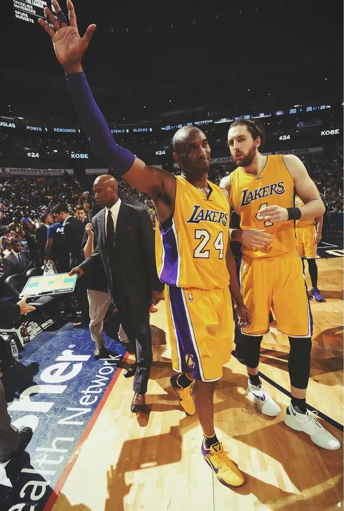 人生就像登山，只有坚持到顶峰，才能看到最美的风景！早安～科比KobeBryant