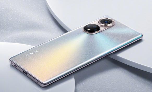 荣耀手机的定位之谜：为什么说品牌有定位，系列也有定位？
「荣耀Magic6 至臻