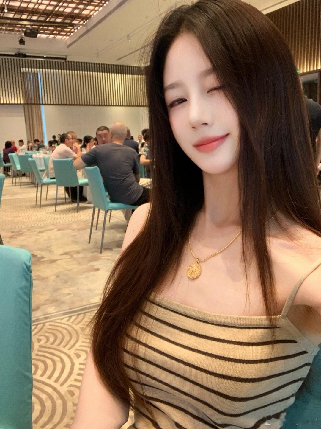 参加婚礼啦～ ​​​