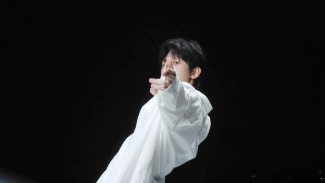 踏过风雪，春满枝头，成毅未来可期，果果一直都在～成毅两京十五日cy成毅朱瞻基