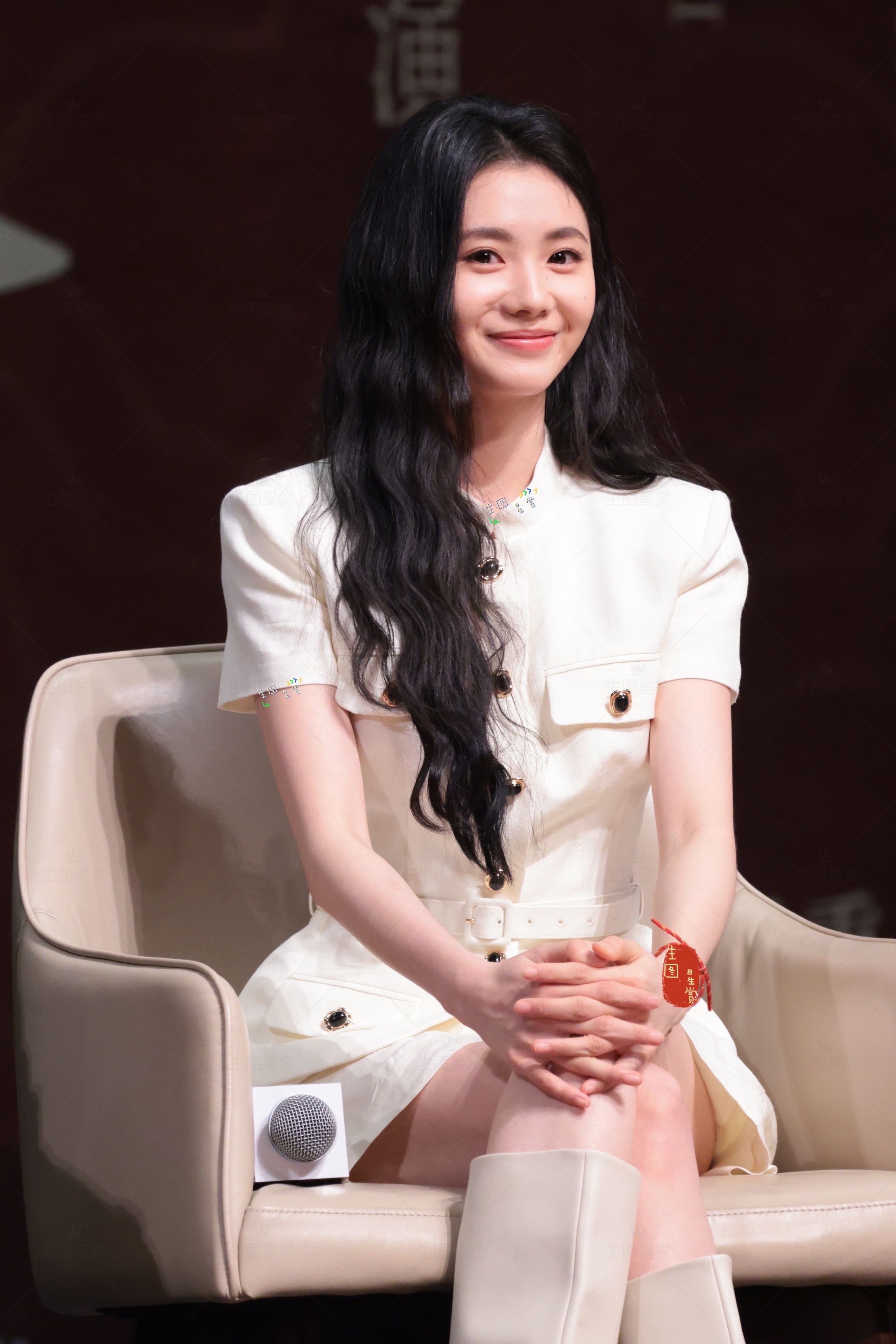 今天是淑女风的存子刘浩存主角北大见面会生图主角进北大电视剧主角刘浩存忆秦娥