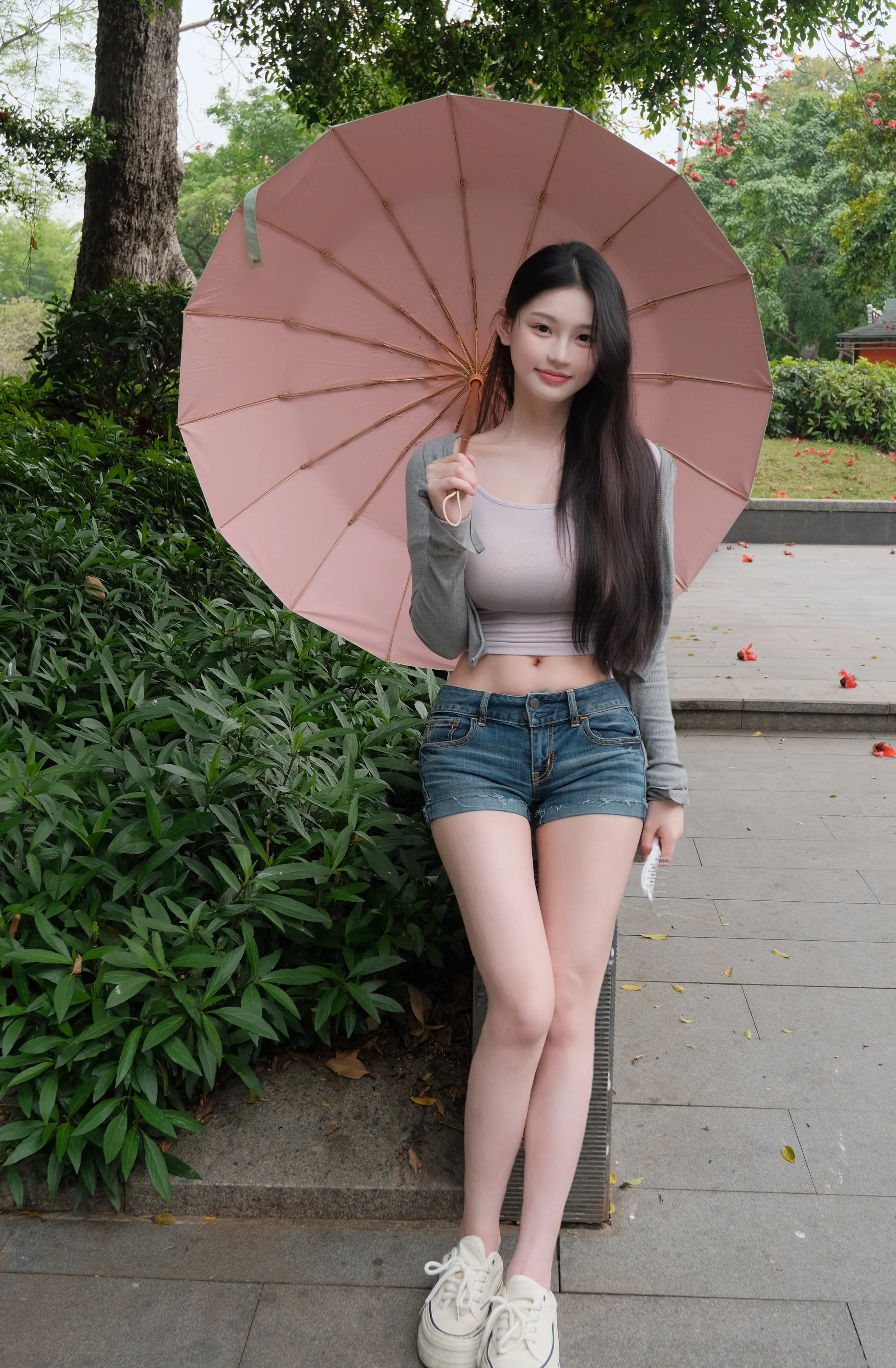 总想要透过你眼睛。