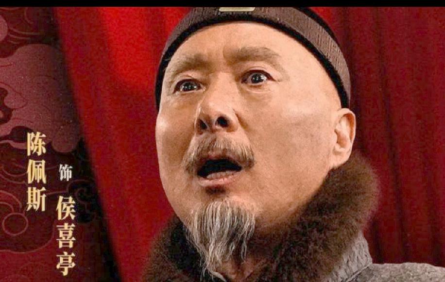 陈佩斯新片《戏台》票房破4亿
制片方赚翻了
网友却劝他别再拍？

陈佩斯的新作《