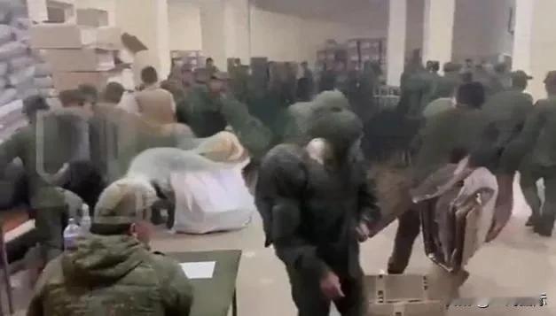 朝鲜派兵助俄，无外乎两个目的：
其一就是明着落实协议暗着练兵，就是俄朝今年6月整