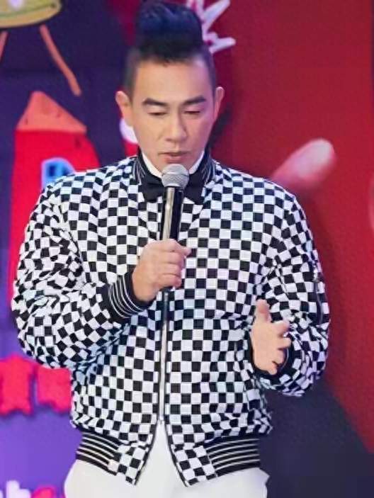 陈小春被整蒙了 ！网上一群粉丝喊话 陈小春去湖州认亲