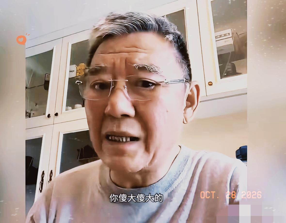 李立群吐槽国内机场傻大、走得太累，这话戳中不少人的真实感受。

很多枢纽航站楼气